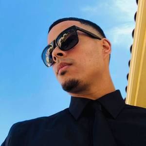 Meet your Posher, Axel